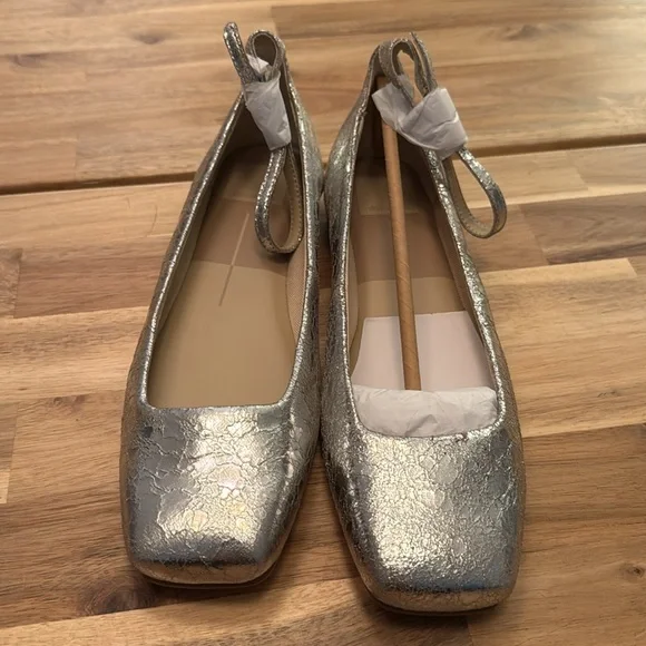 Elegant  silver Women's Flats - Picture 5 of 5